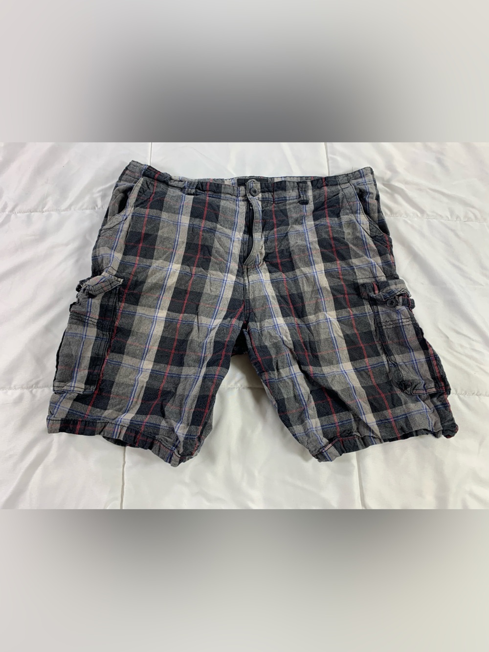 Pre loved BEVERLY HILLS POLO CLUB shorts mens size 38